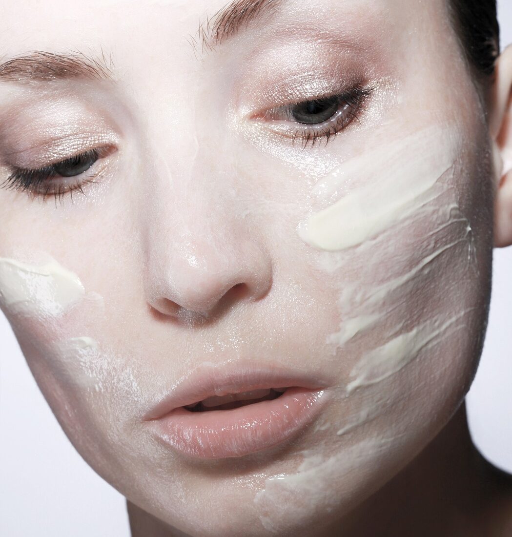Servicios de estética de la maquilladora profesional.